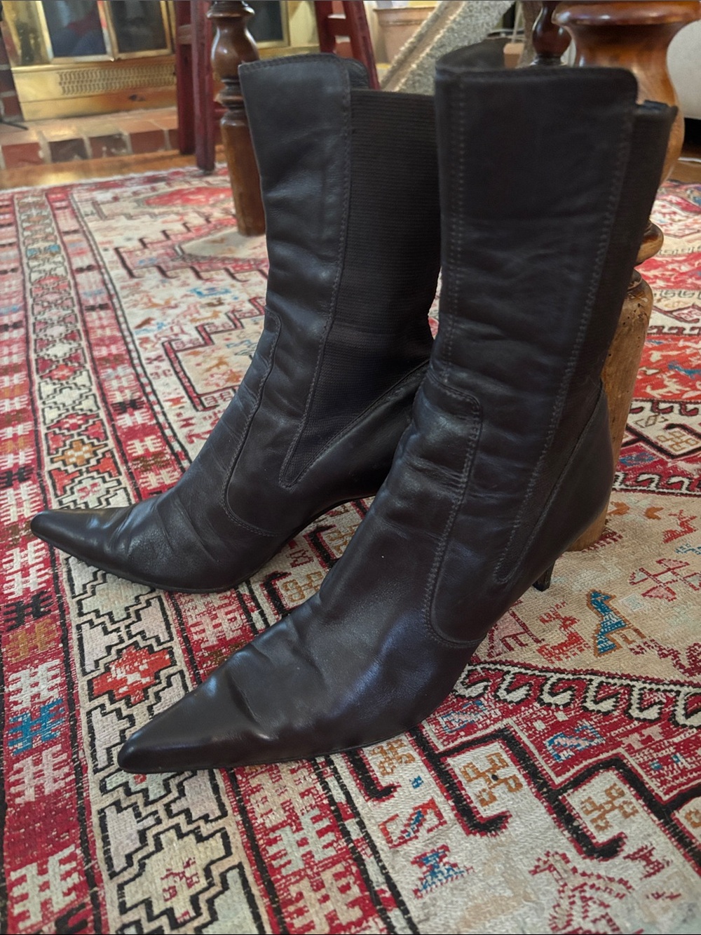 Hot for Fall🍁Vintage YSL pull on boots gently worn🌻